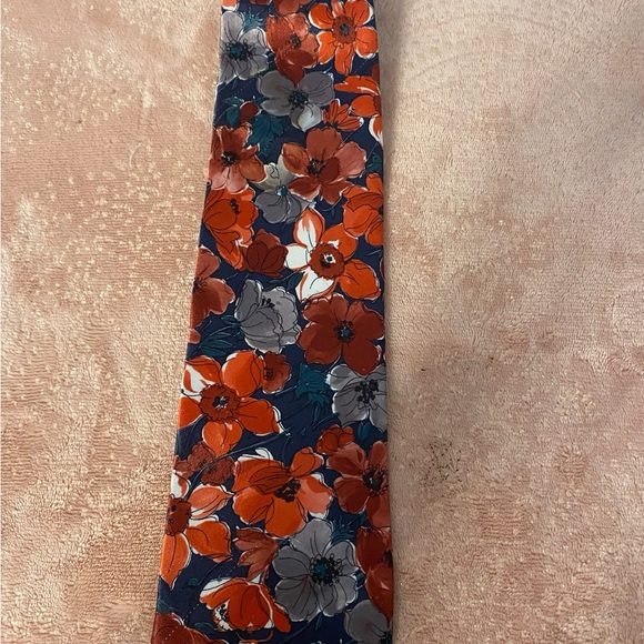 Floral Men's Tie - Red, Gray, and Blue - Picture 3 of 8